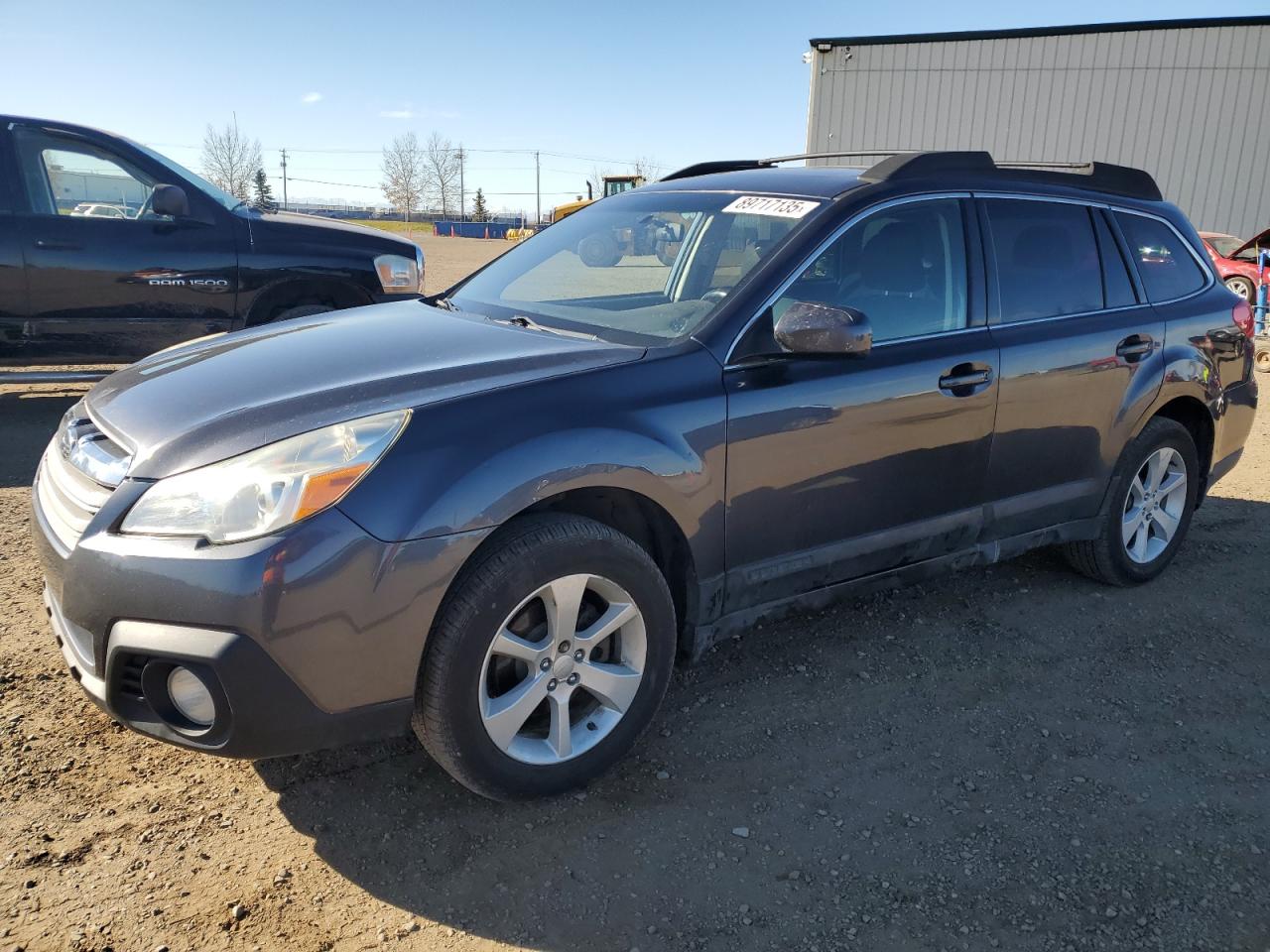 SUBARU OUTBACK 2. 2013