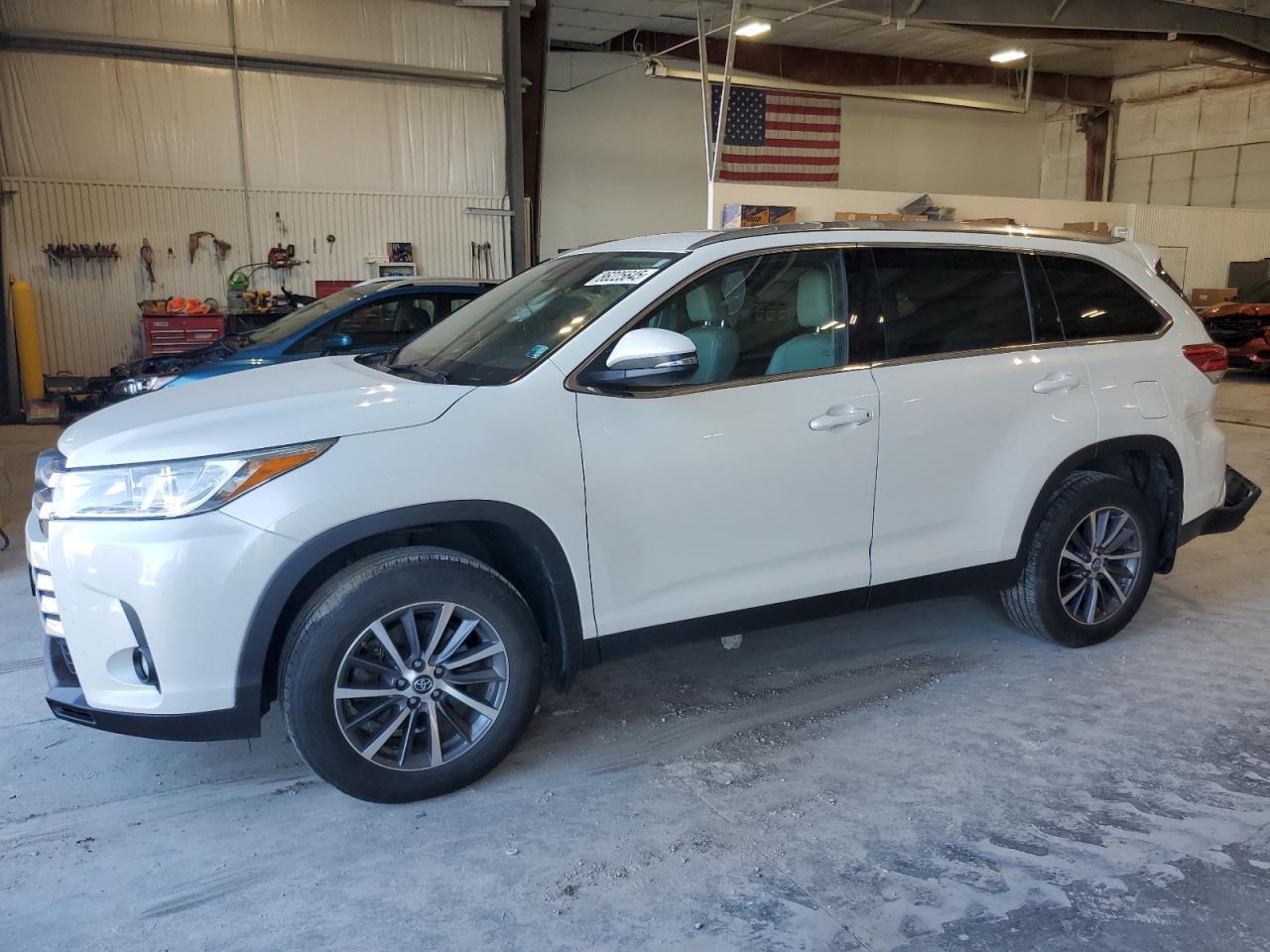 TOYOTA HIGHLANDER 2019
