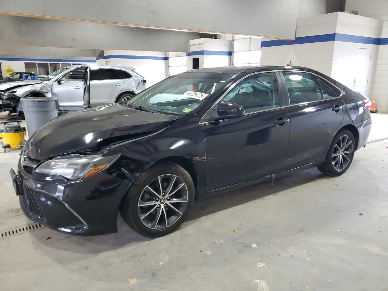 TOYOTA CAMRY LE 2016