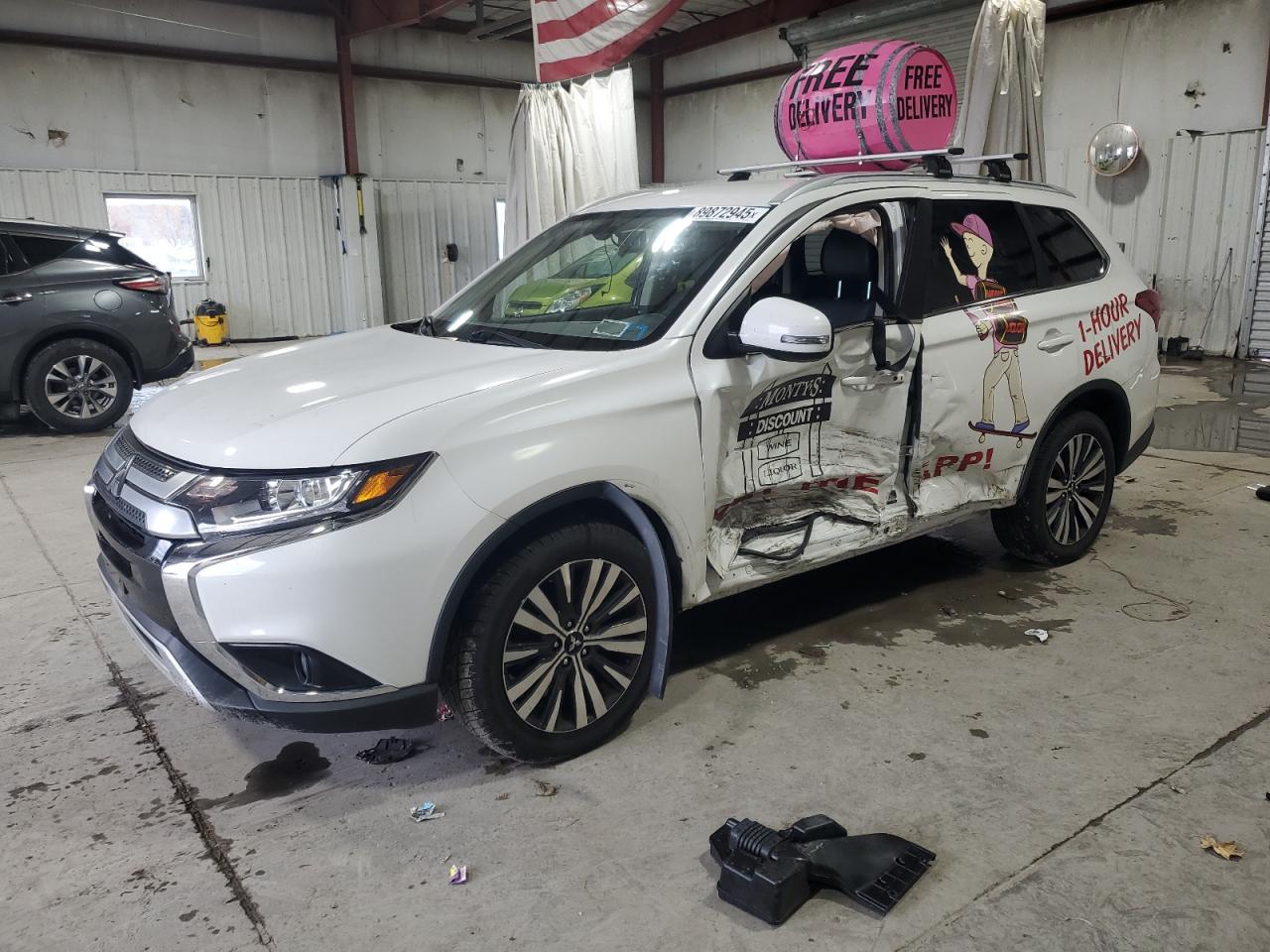 MITSUBISHI OUTLANDER 2019