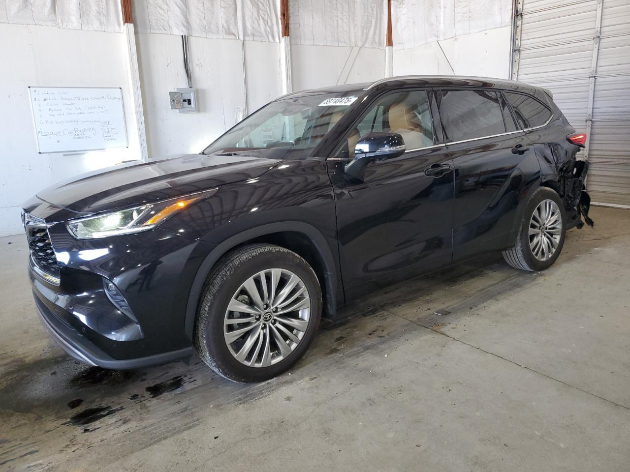 TOYOTA HIGHLANDER 2023