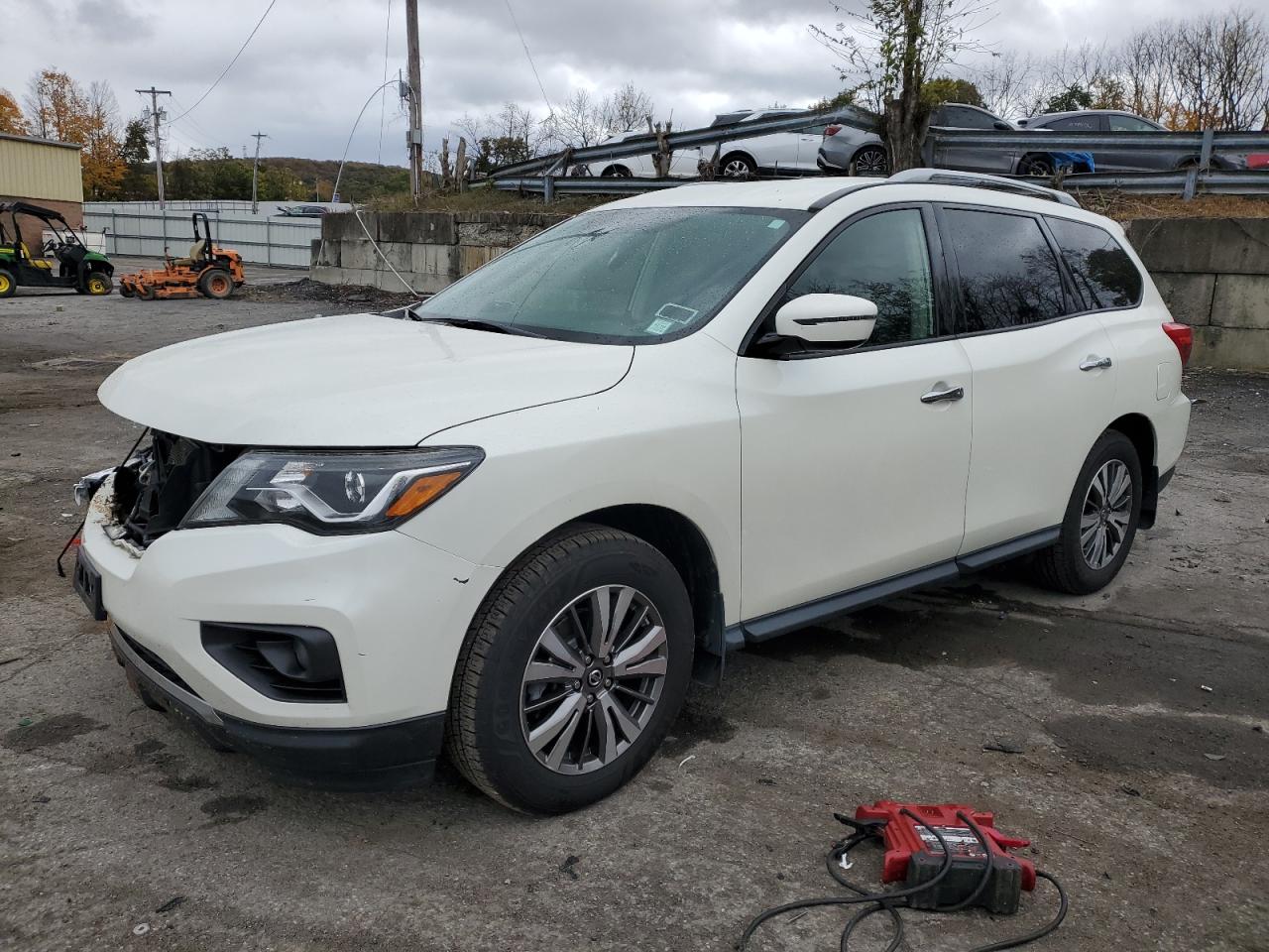 NISSAN PATHFINDER 2019