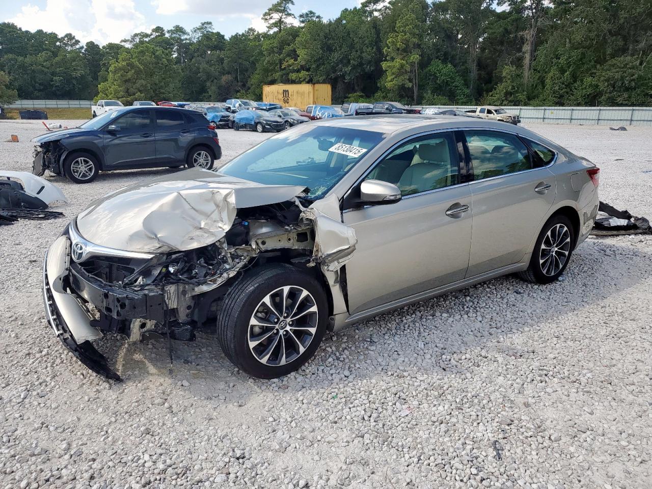 TOYOTA AVALON 2016