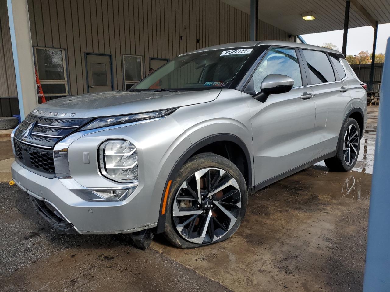 MITSUBISHI OUTLANDER 2023