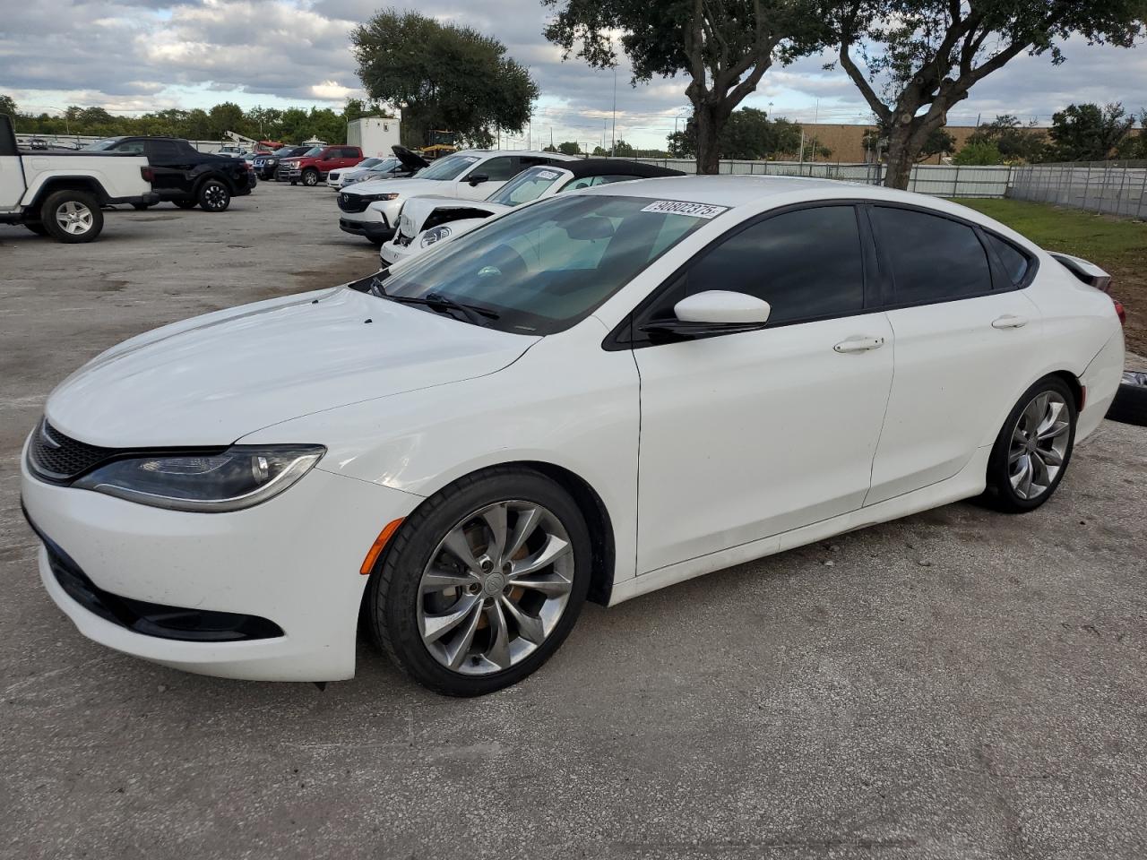CHRYSLER 200 S 2015
