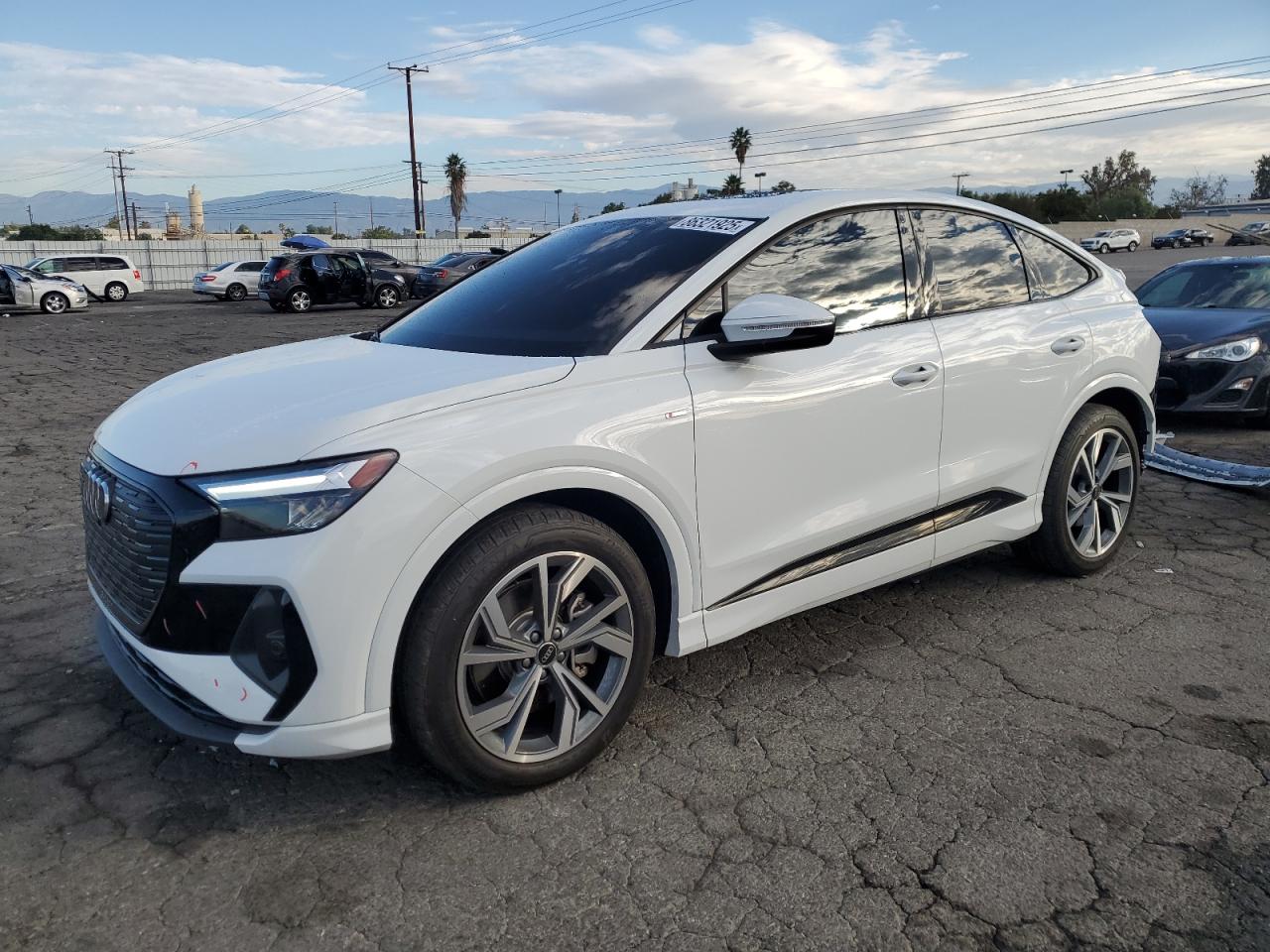 AUDI Q4 E-TRON 2024