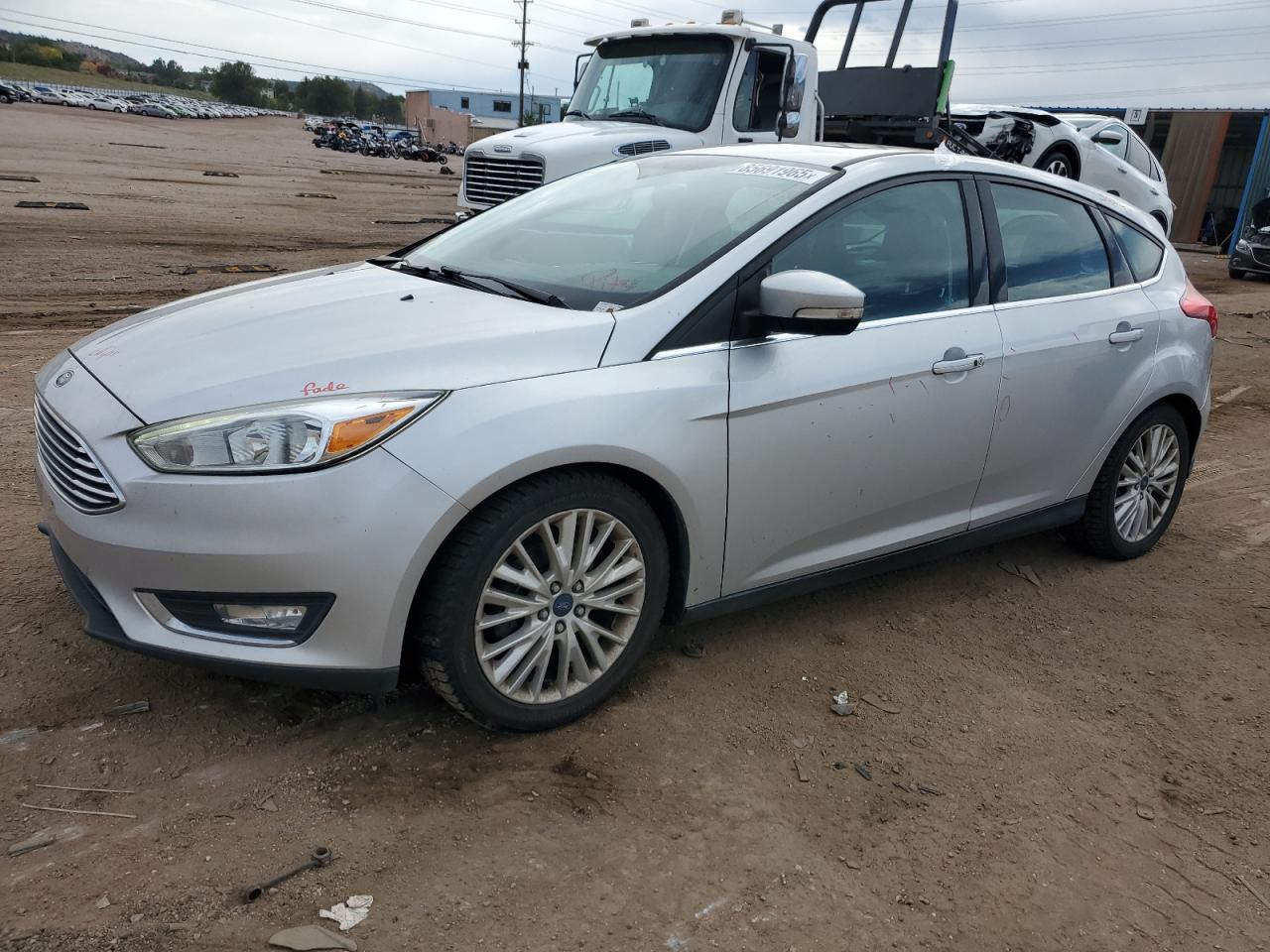 FORD FOCUS TITANIUM 2015