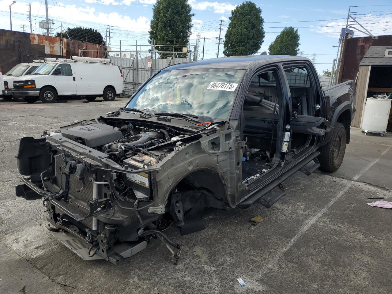 TOYOTA TACOMA DOU 2023