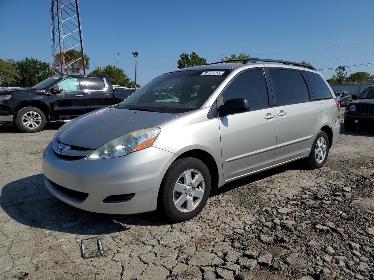 TOYOTA SIENNA CE 2009