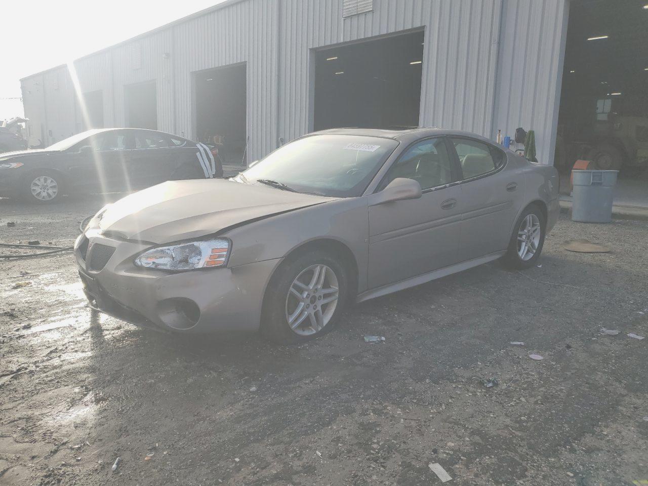 PONTIAC GRAND PRIX 2006