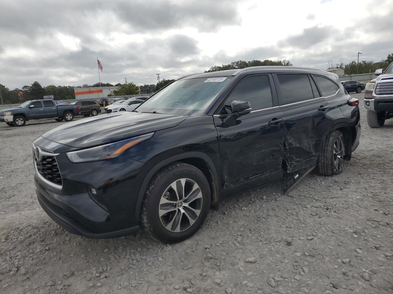 TOYOTA HIGHLANDER 2024