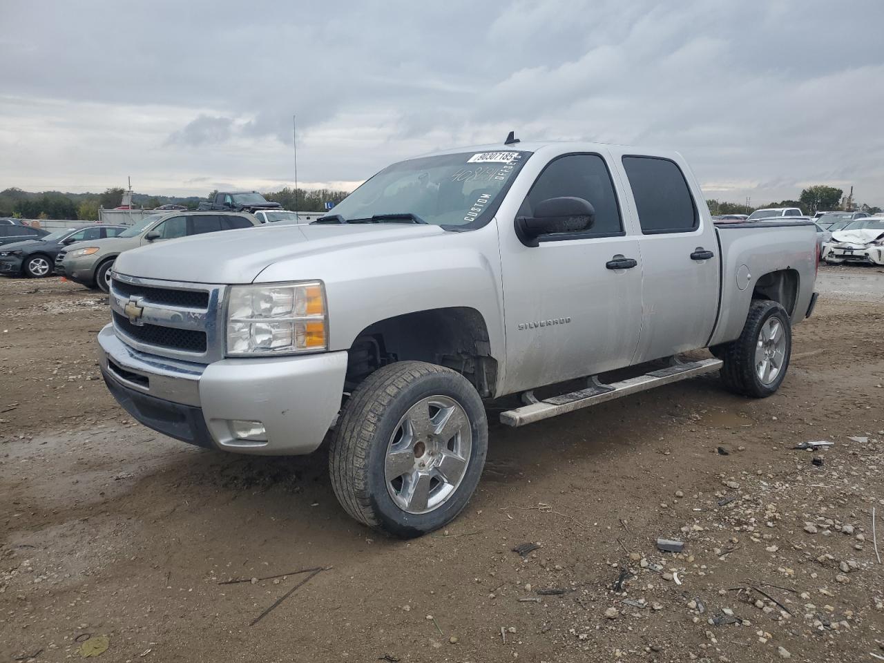 CHEVROLET SILVERADO 2011