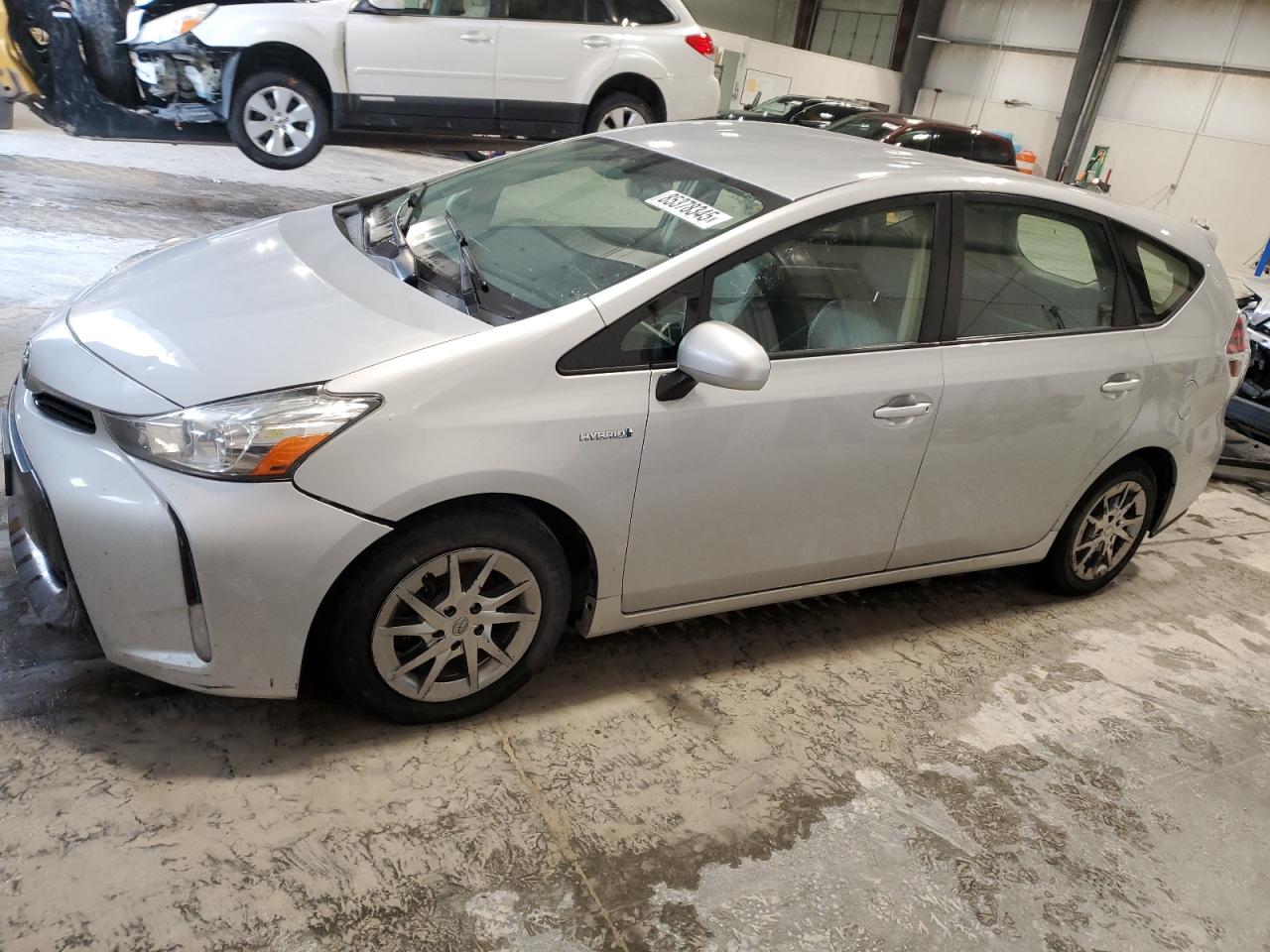 TOYOTA PRIUS V 2015