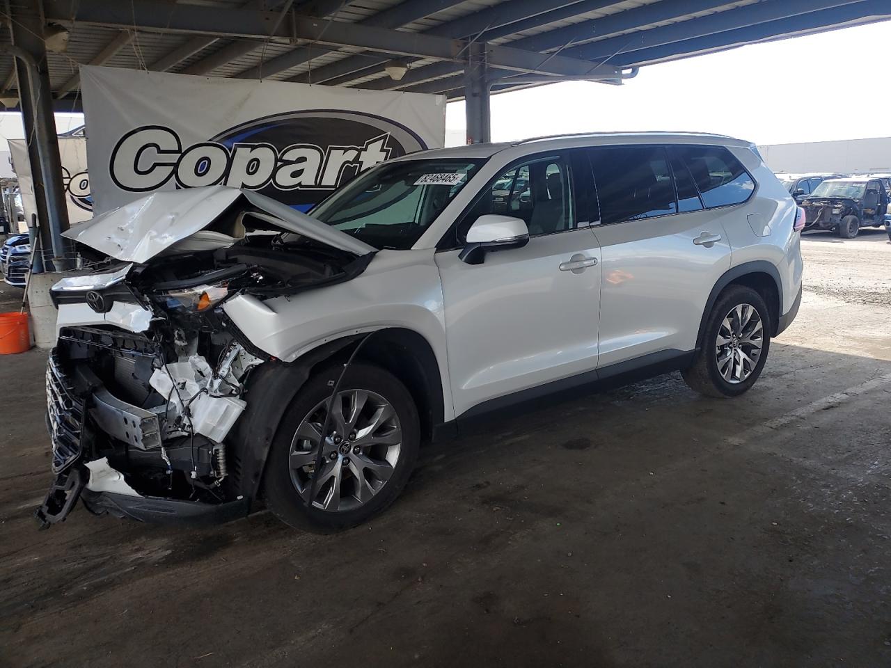 TOYOTA GRAND HIGHLANDER 2024