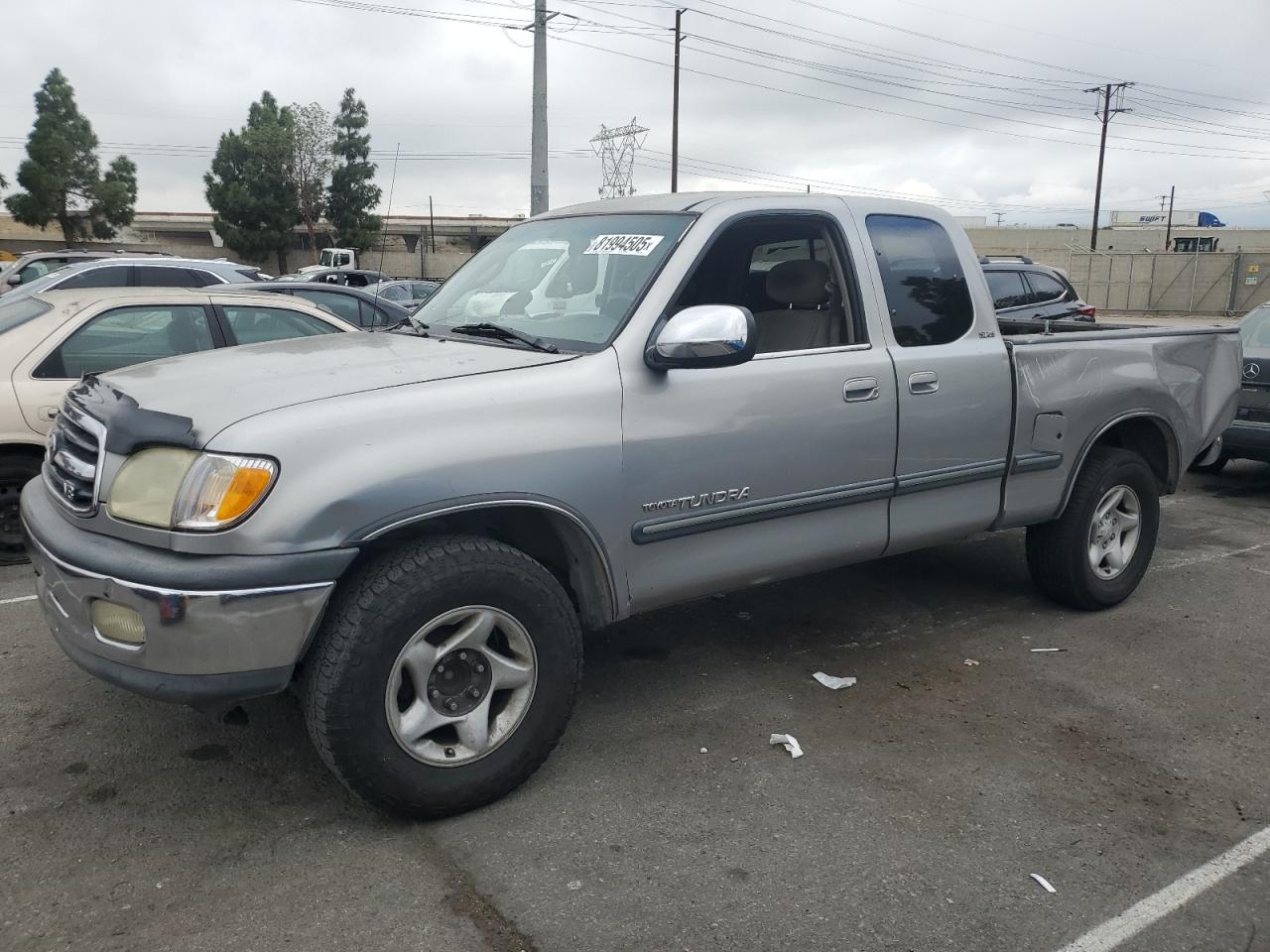 TOYOTA TUNDRA ACC 2002