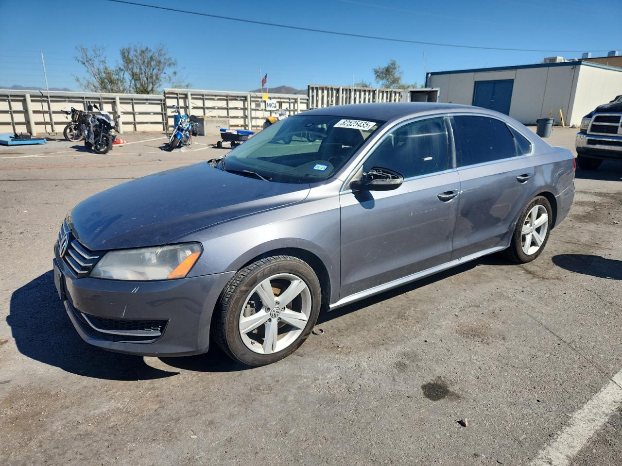 VOLKSWAGEN PASSAT SE 2012