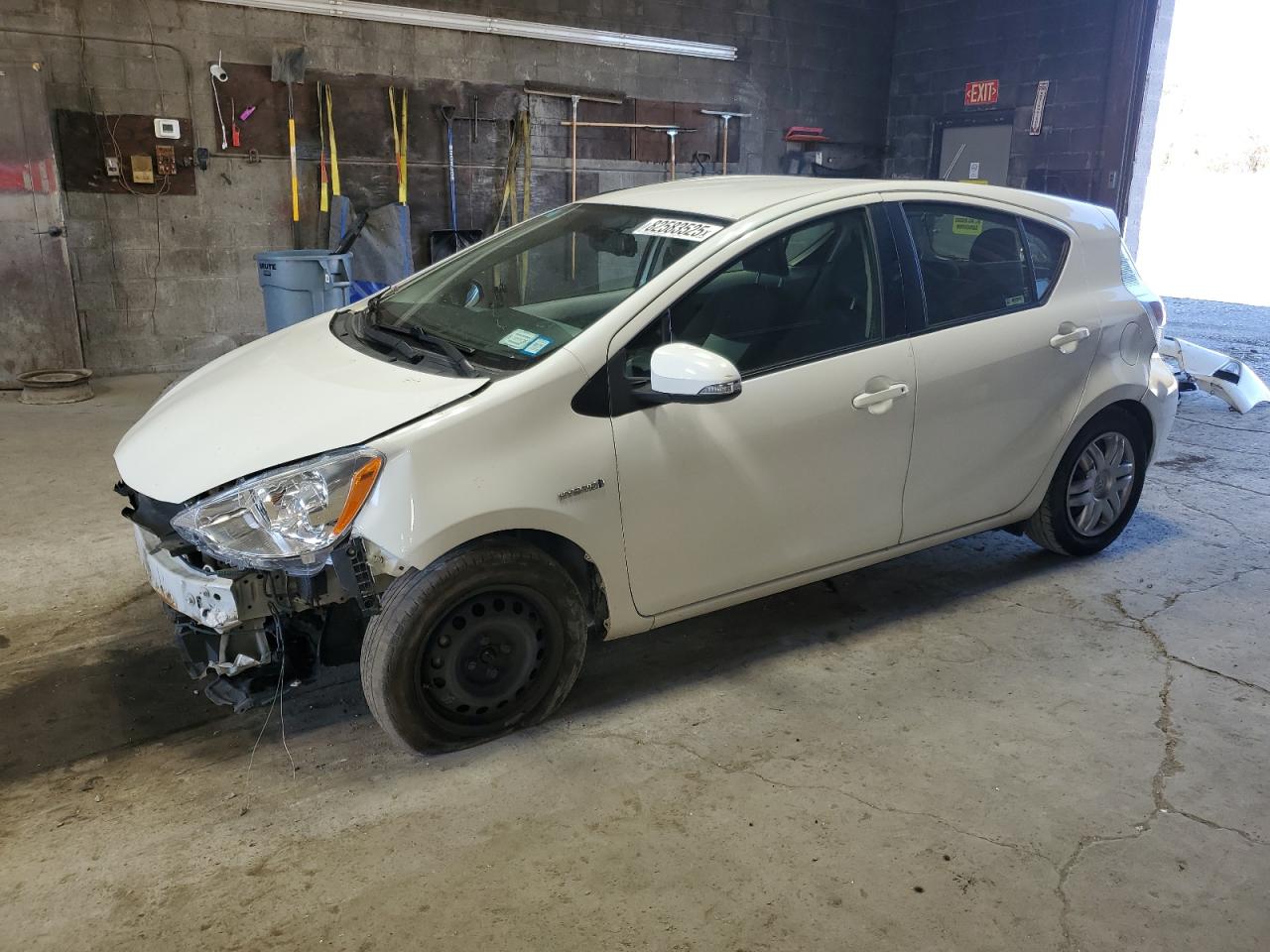 TOYOTA PRIUS C 2012