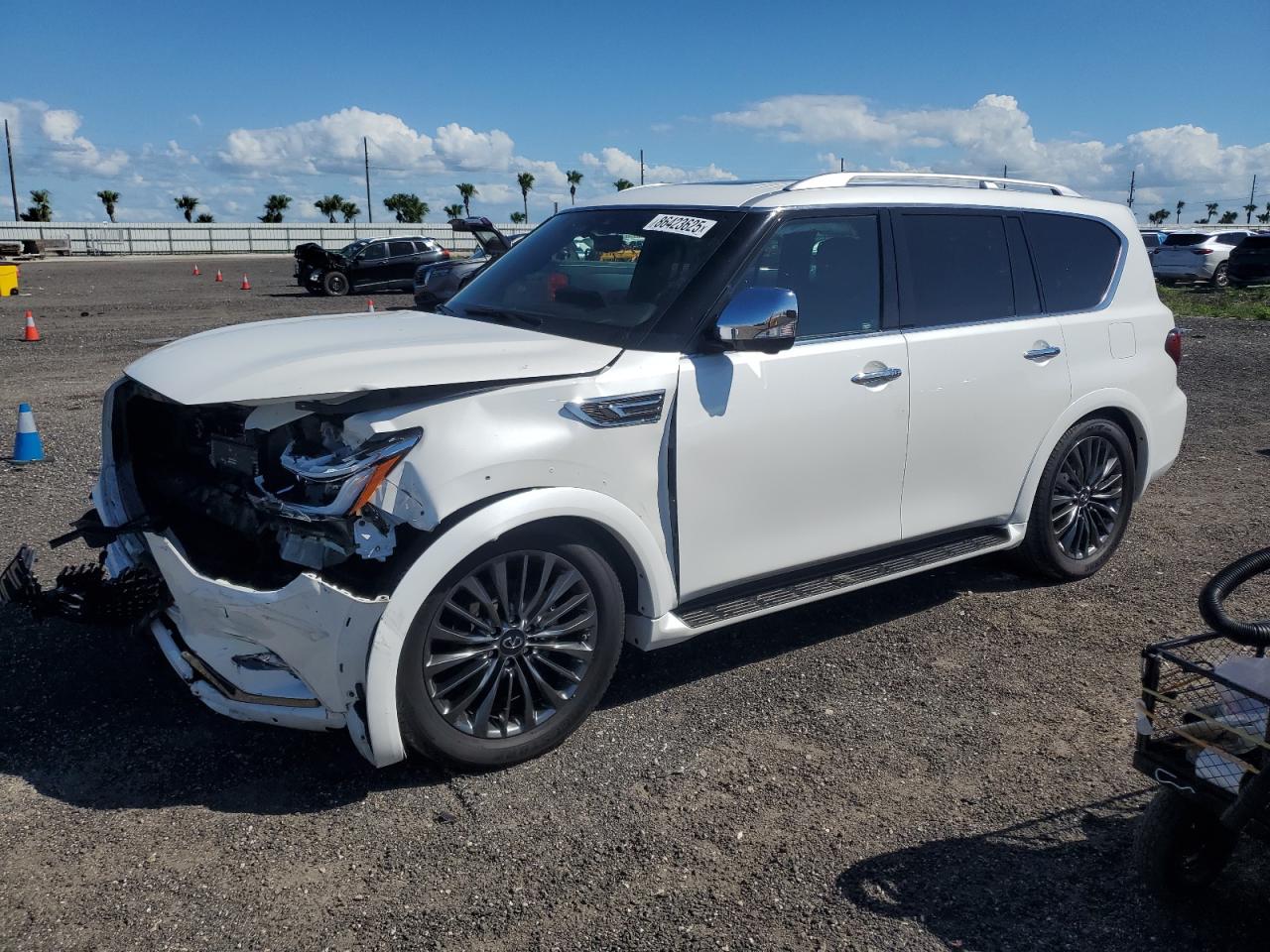 INFINITI QX80 LUXE 2023