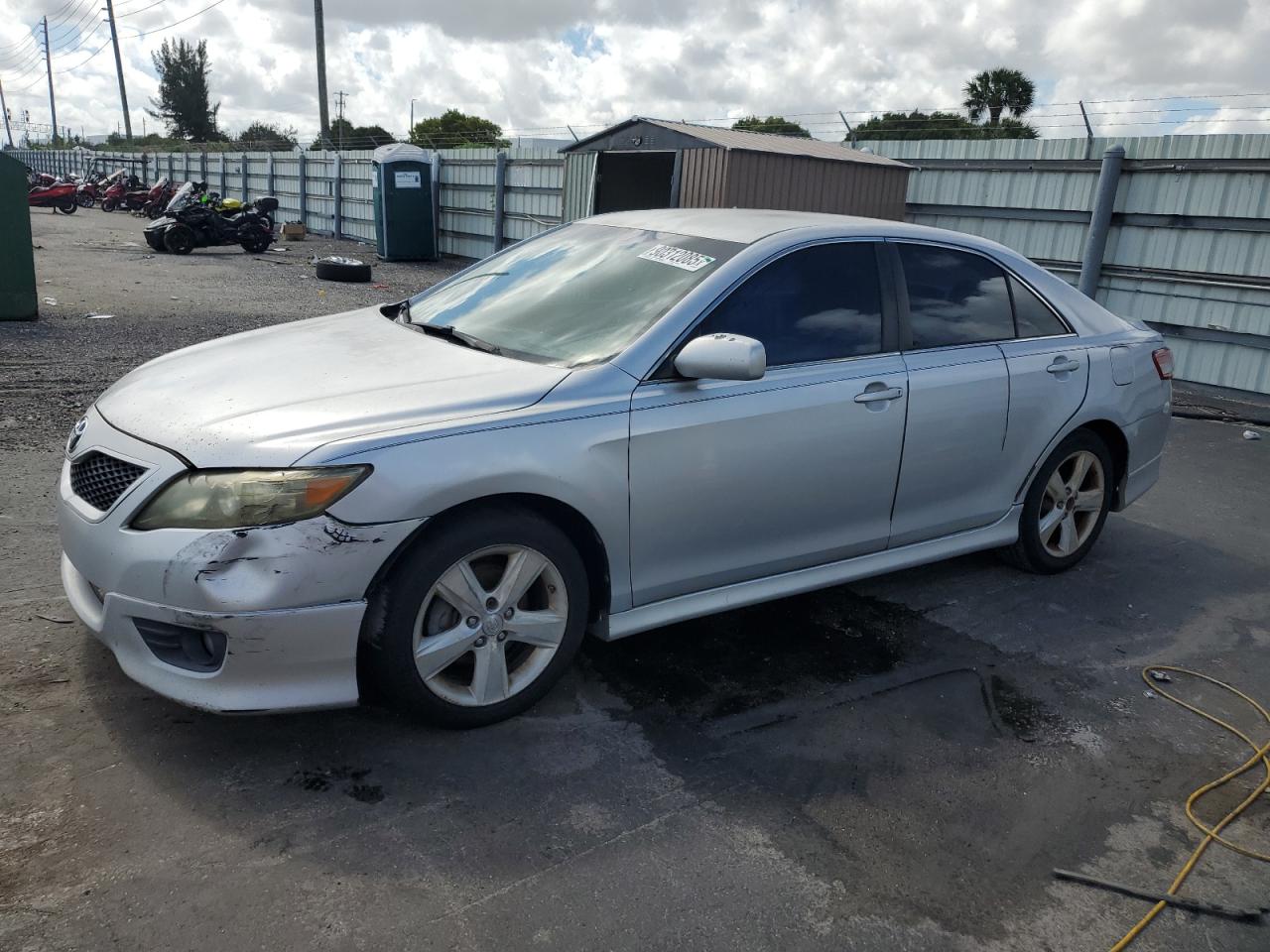 TOYOTA CAMRY BASE 2010