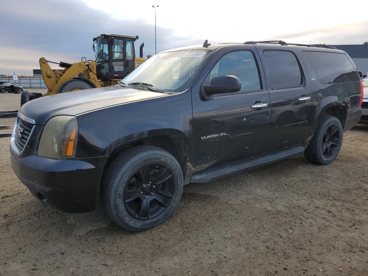 GMC YUKON XL K 2011