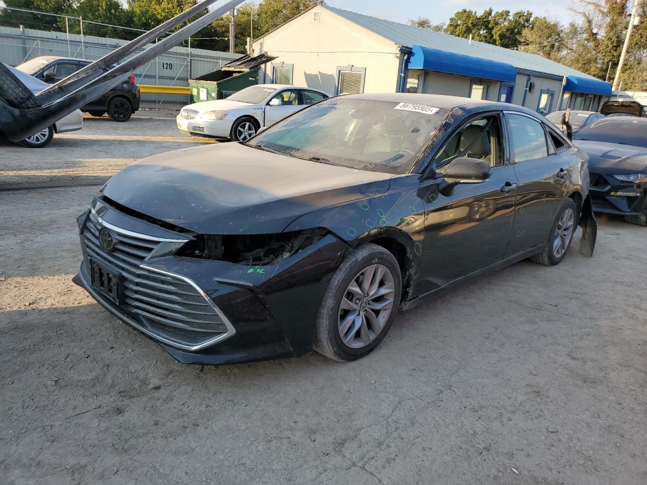 TOYOTA AVALON 2021