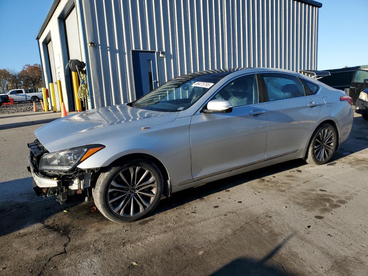 HYUNDAI GENESIS 3. 2015