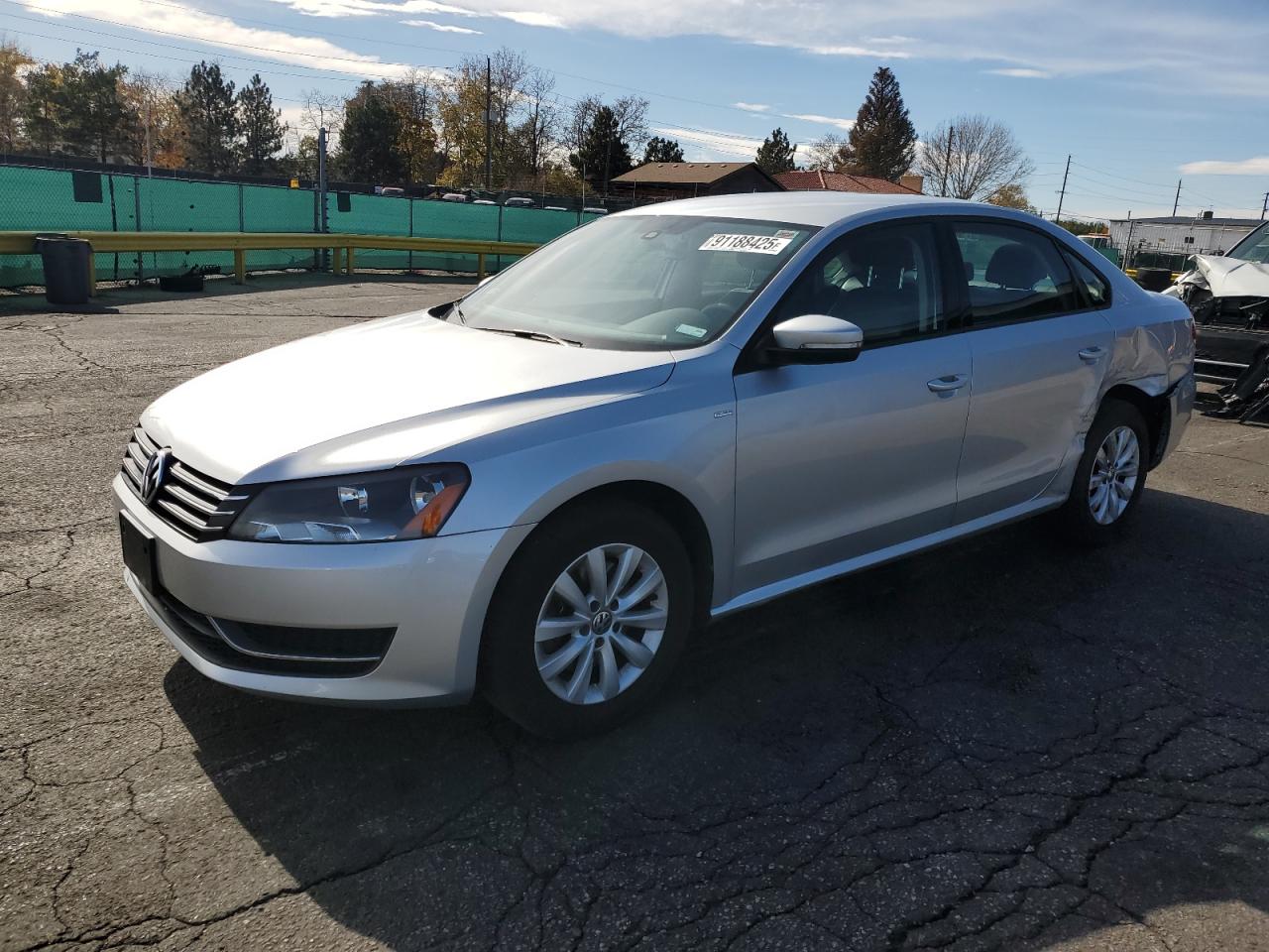 VOLKSWAGEN PASSAT S 2013