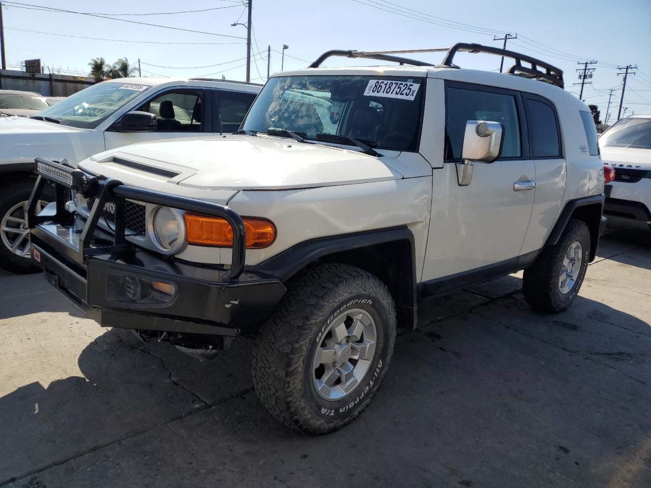 TOYOTA FJ CRUISER 2009