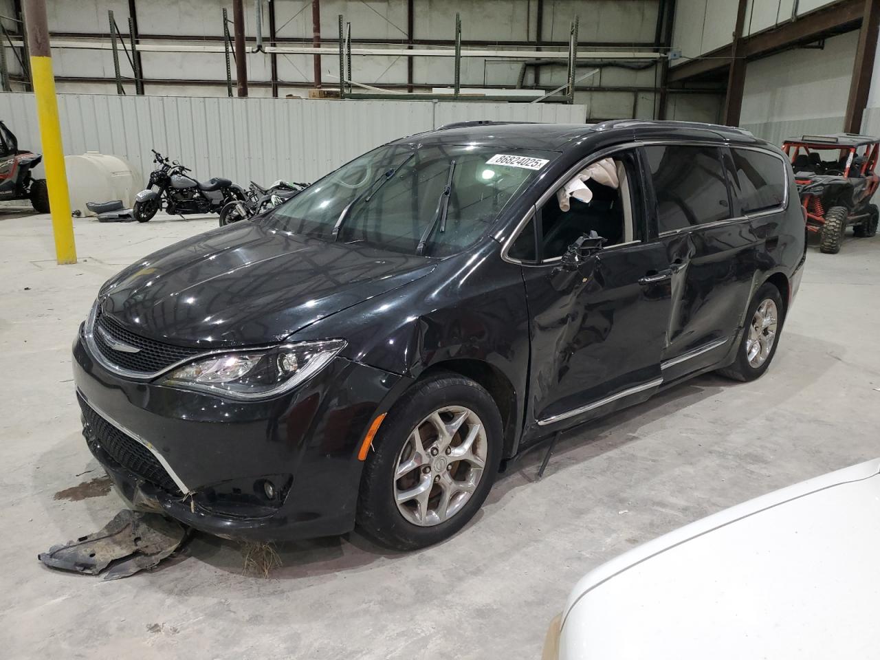 CHRYSLER PACIFICA 2018
