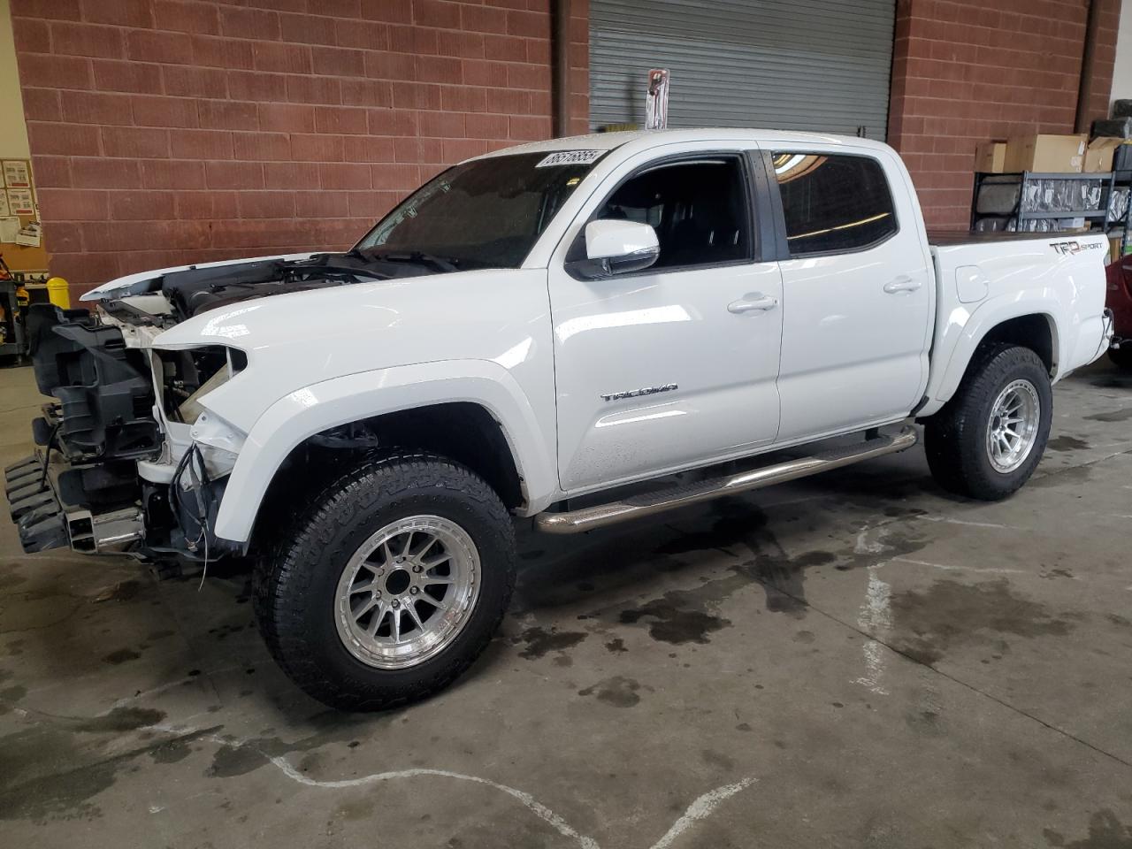 TOYOTA TACOMA DOU 2017