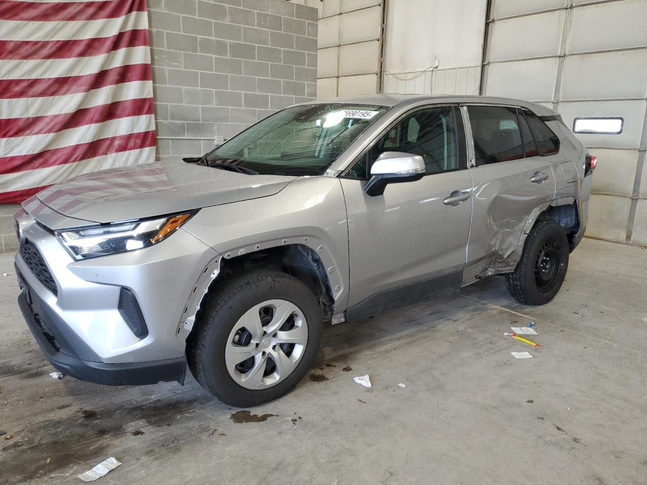 TOYOTA RAV4 LE 2024