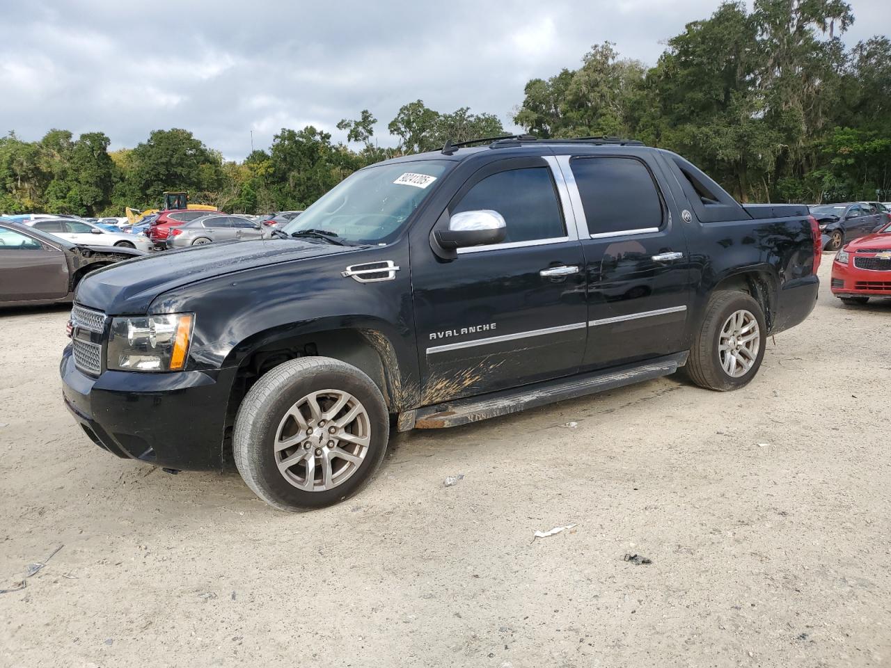 CHEVROLET AVALANCHE 2013