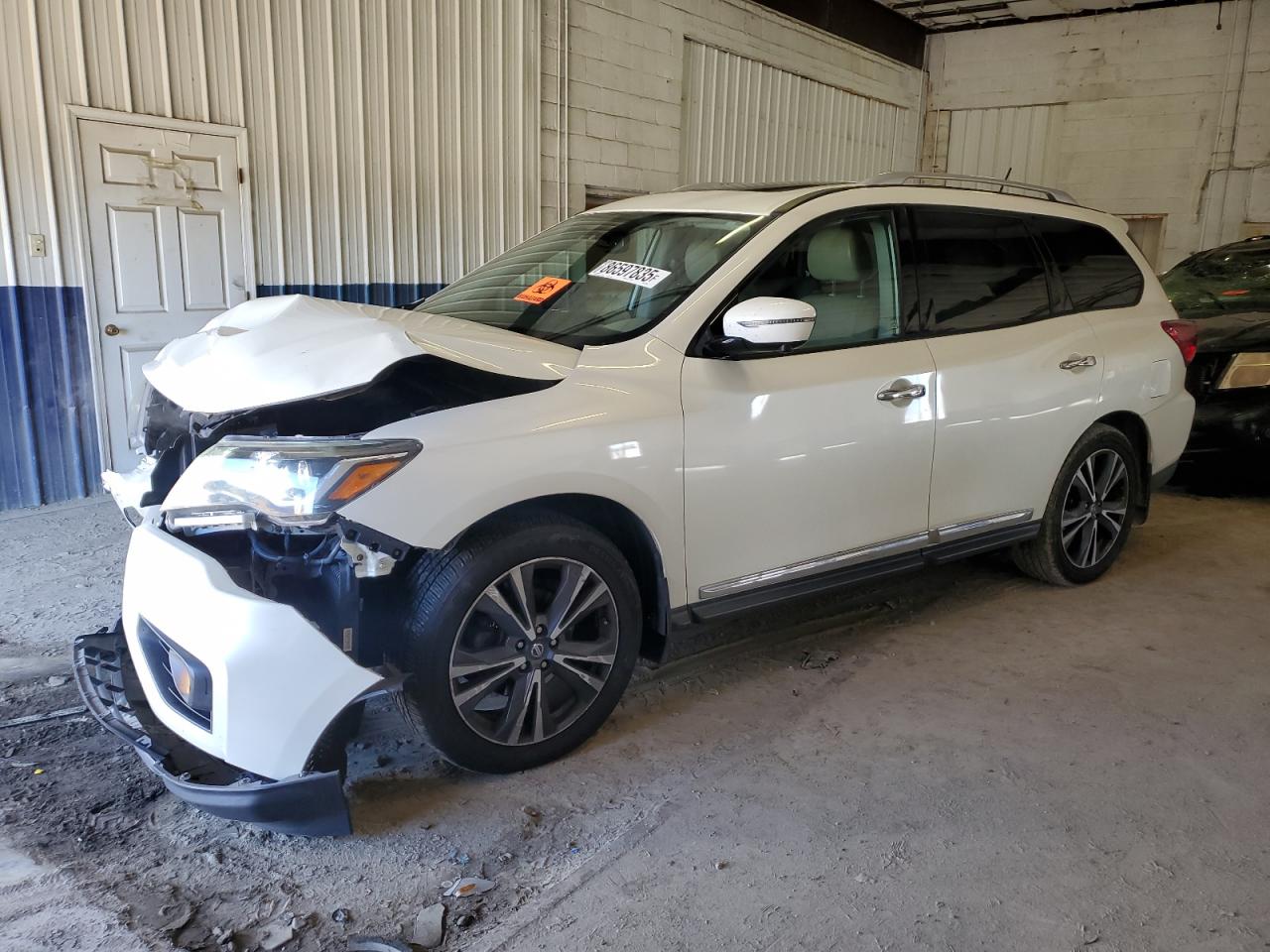 NISSAN PATHFINDER 2017