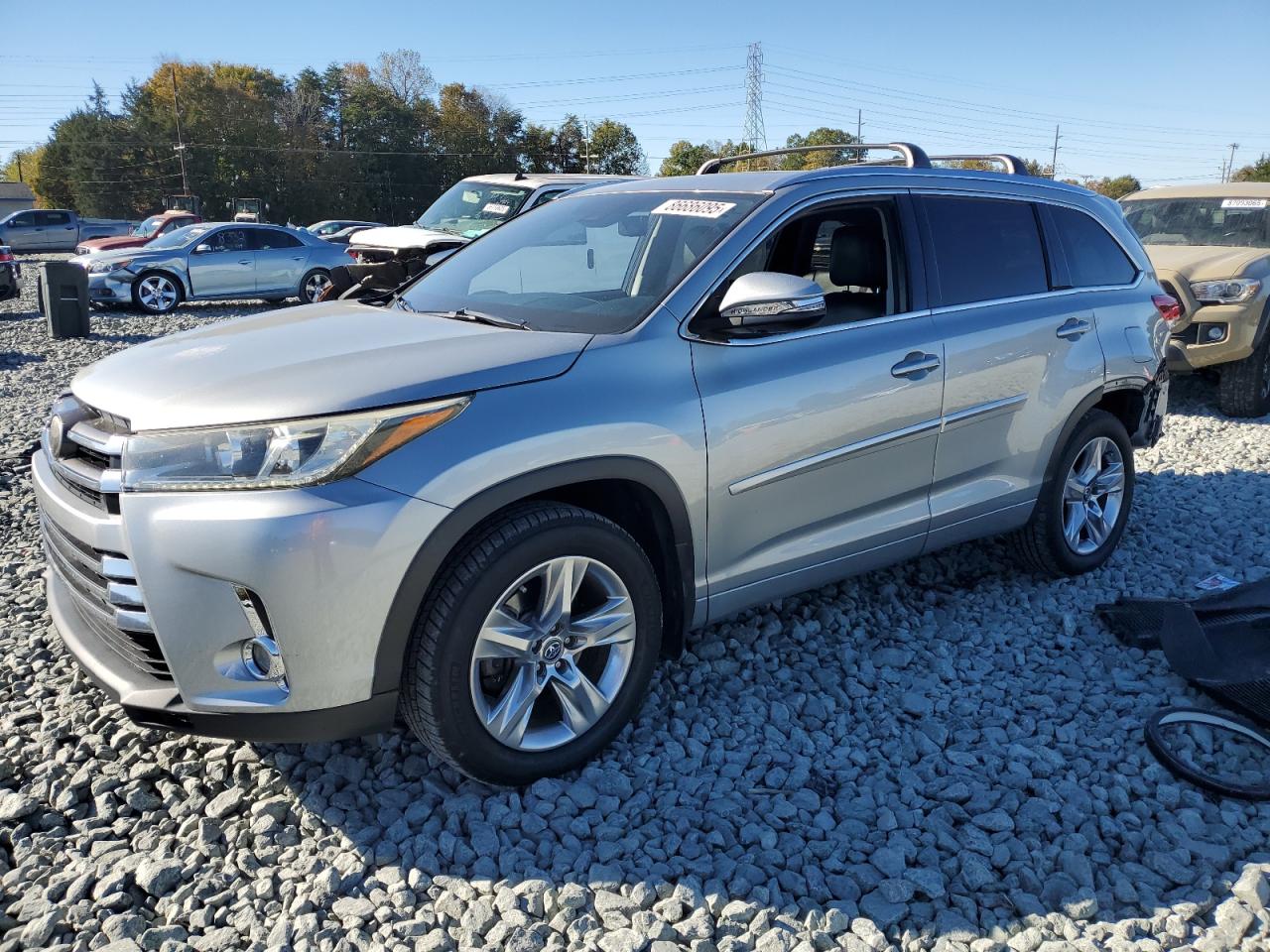 TOYOTA HIGHLANDER 2017