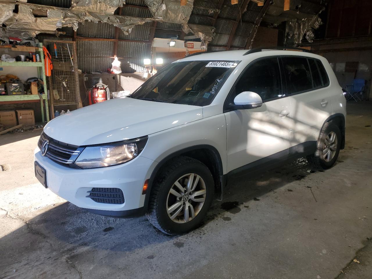 VOLKSWAGEN TIGUAN S 2016