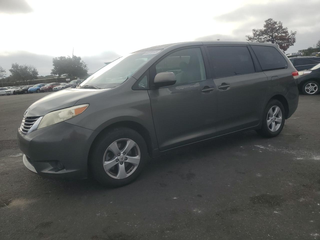 TOYOTA SIENNA BAS 2012
