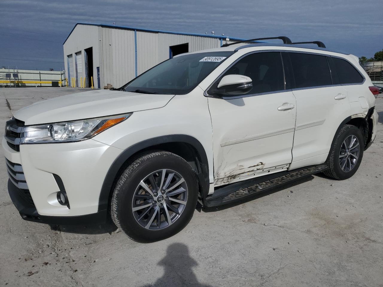 TOYOTA HIGHLANDER 2017