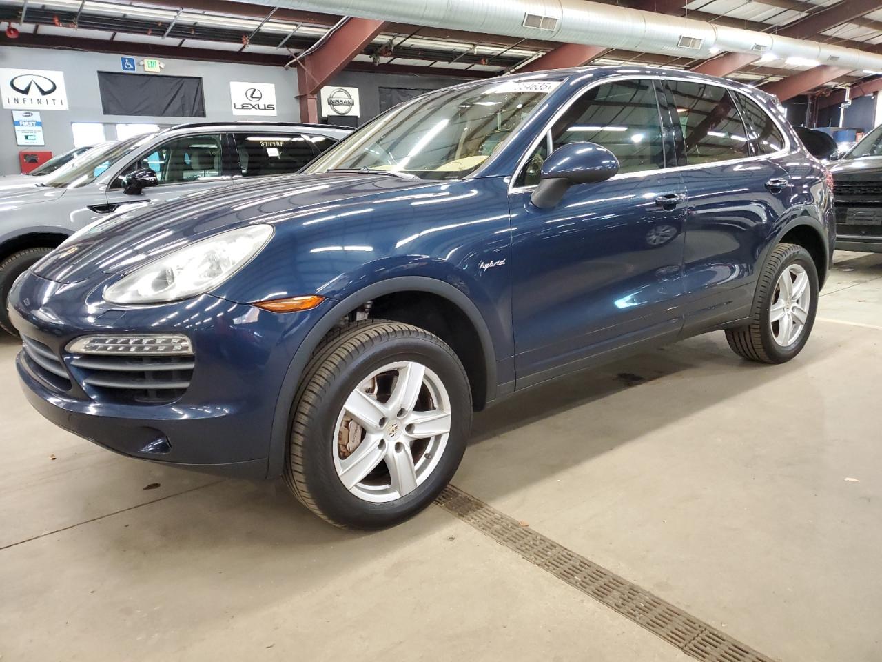 PORSCHE CAYENNE S 2012