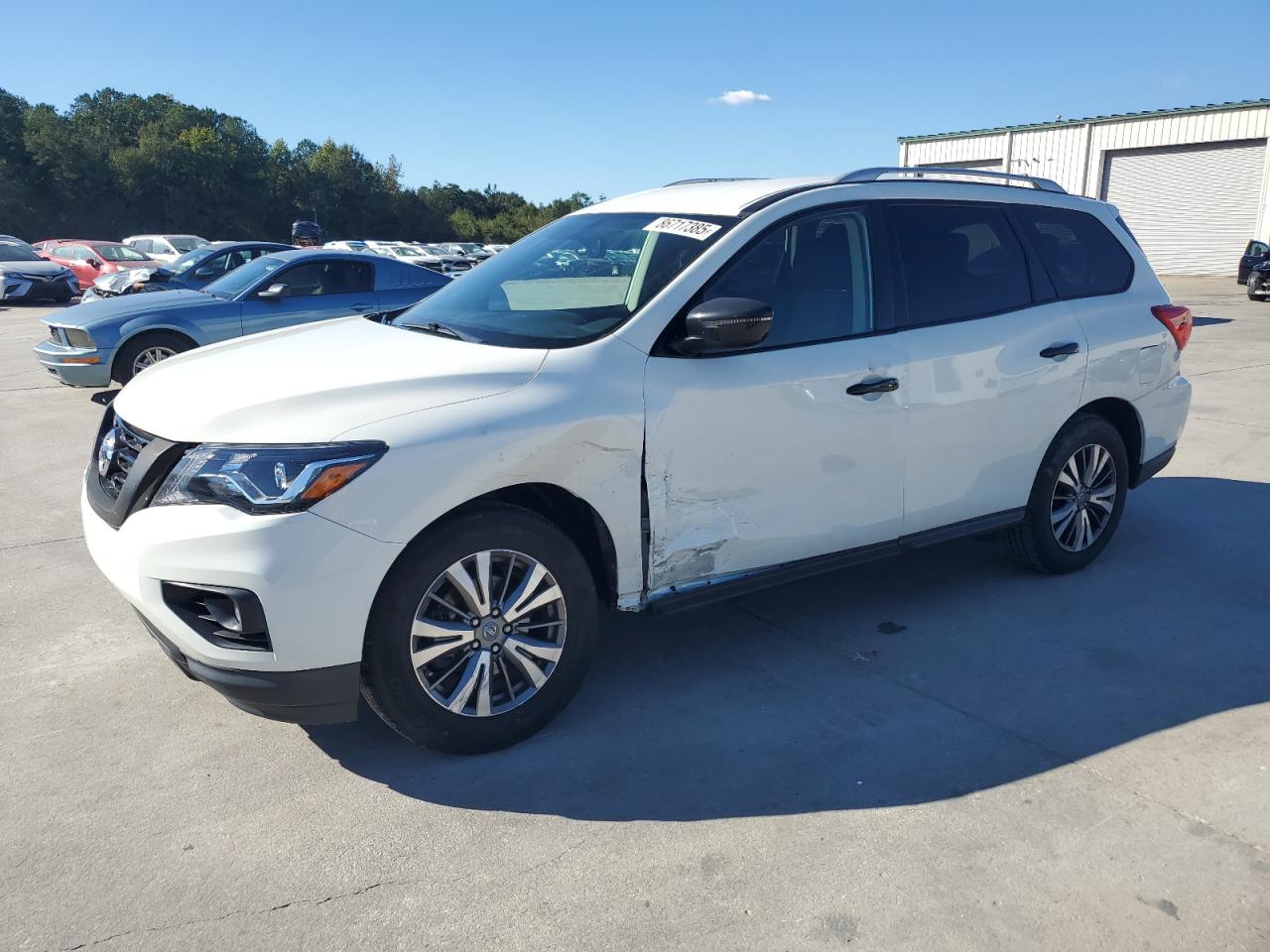 NISSAN PATHFINDER 2018