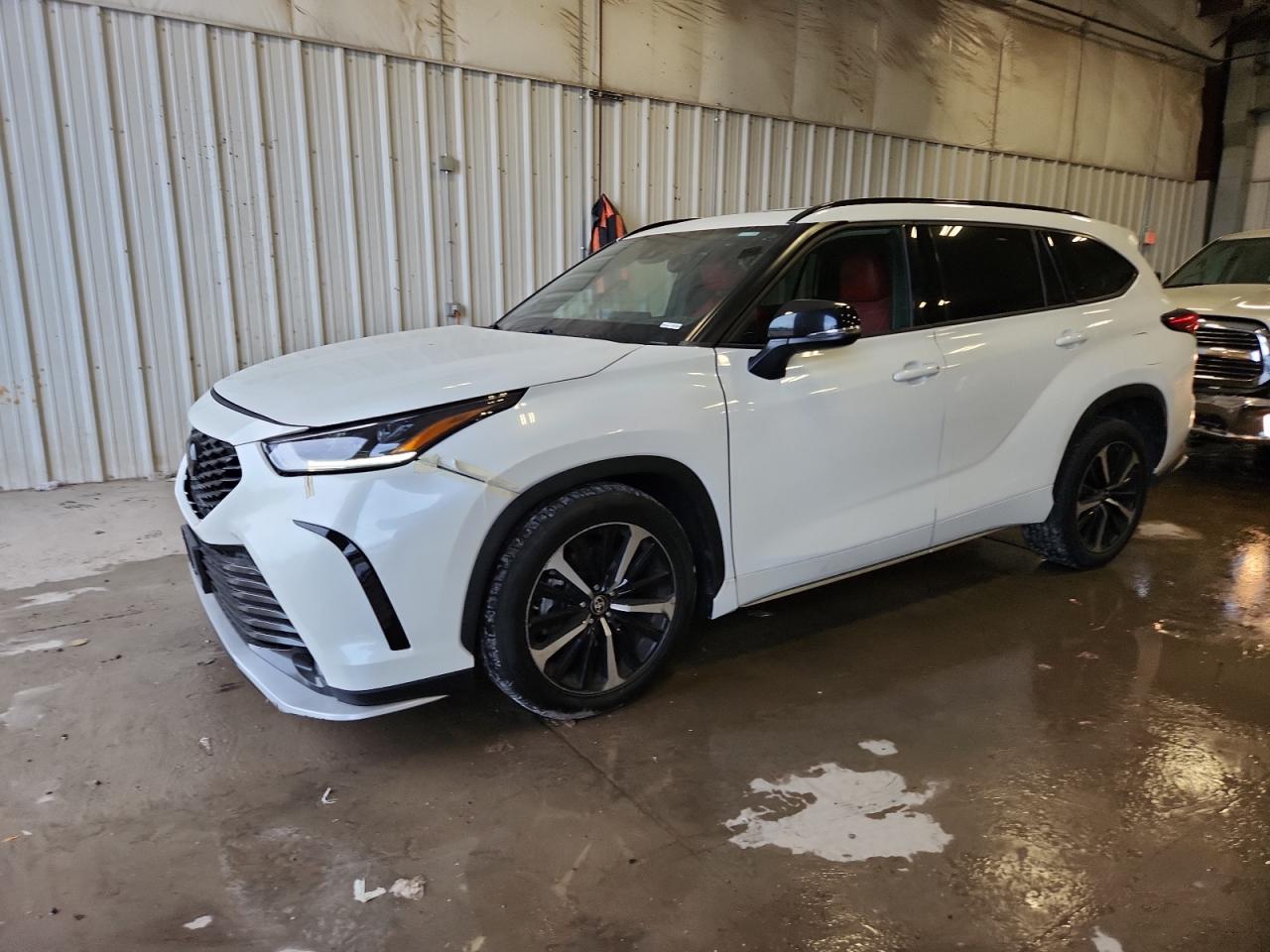 TOYOTA HIGHLANDER 2021