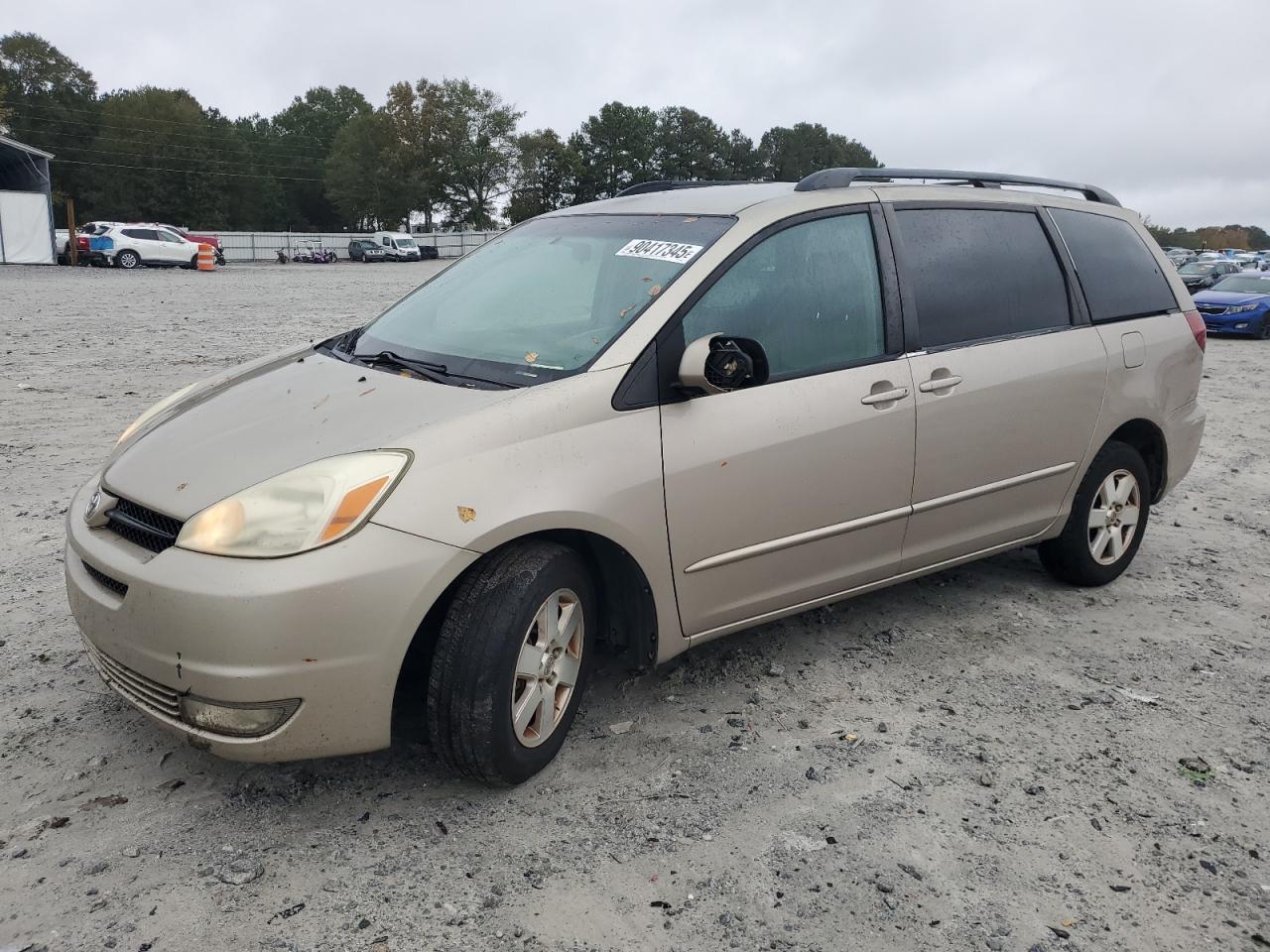 TOYOTA SIENNA XLE 2004