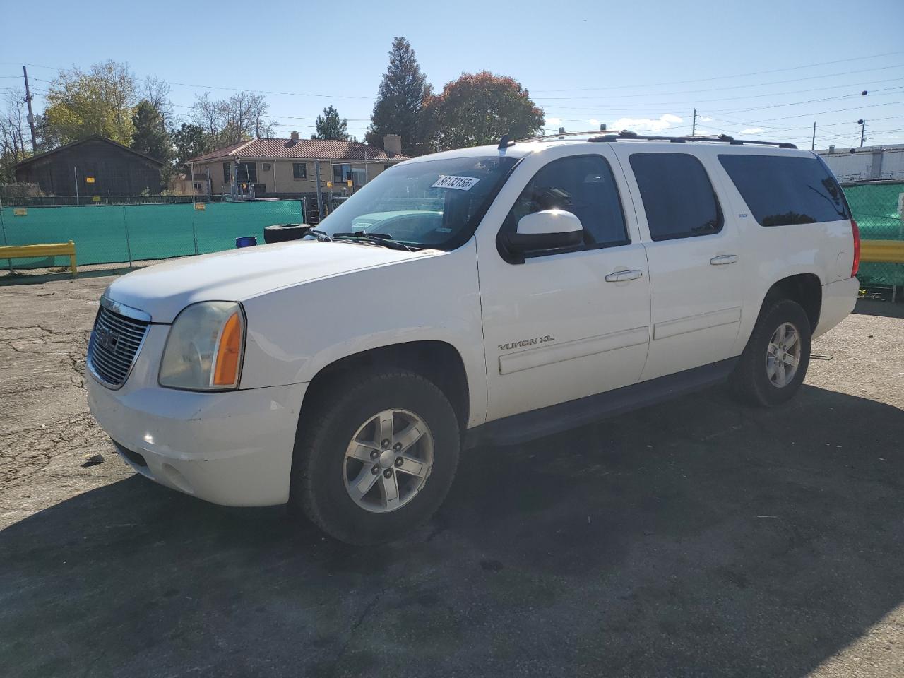 GMC YUKON XL K 2011