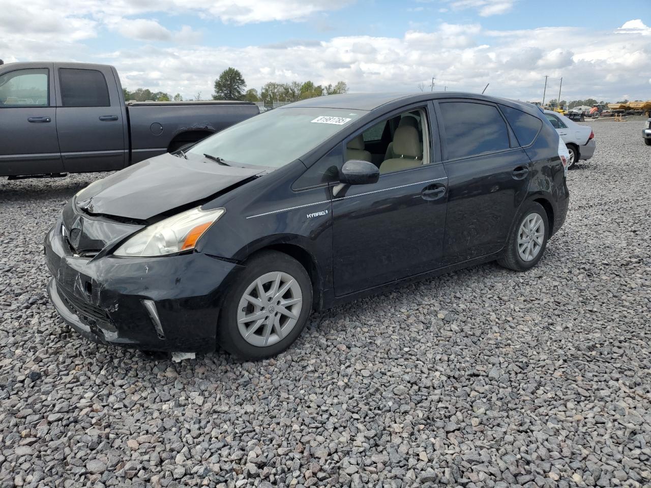 TOYOTA PRIUS V 2012
