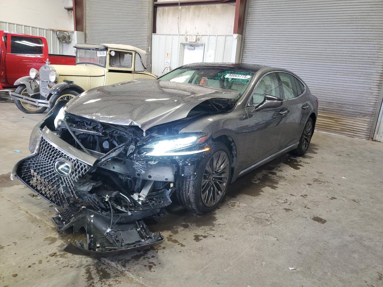 LEXUS LS 2020