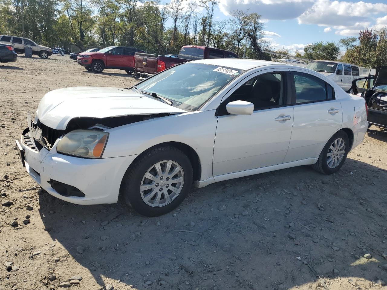 MITSUBISHI GALANT FE 2012