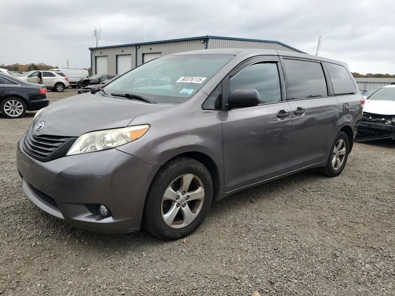 TOYOTA SIENNA BAS 2012