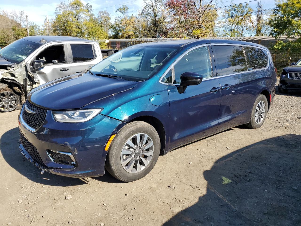 CHRYSLER PACIFICA HYBRID TOURING L 2023