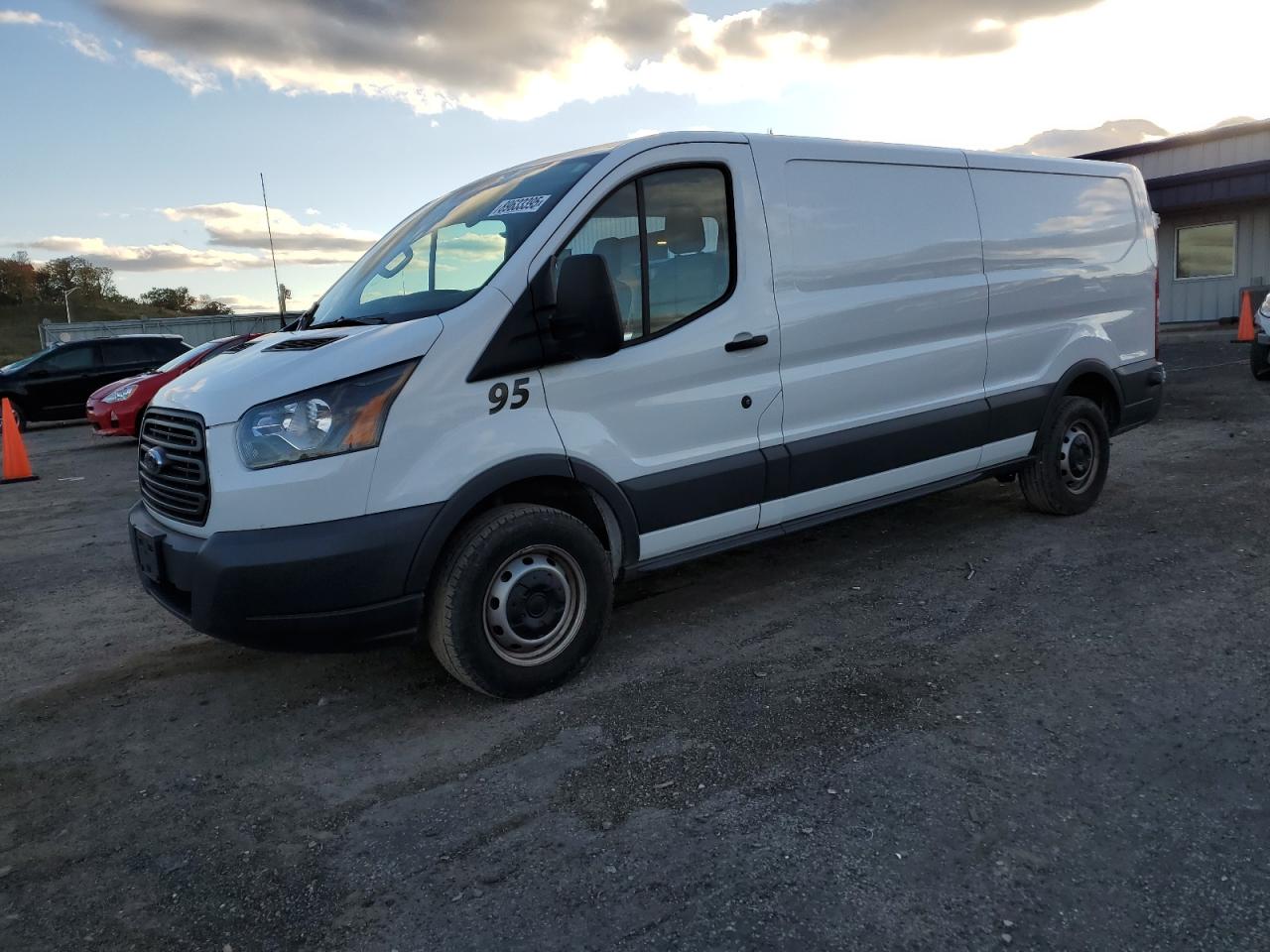 FORD TRANSIT T- 2015