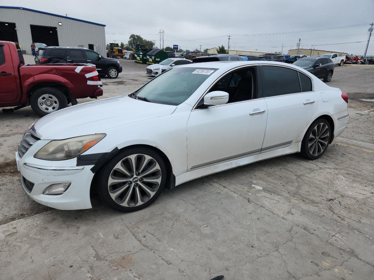 HYUNDAI GENESIS 5. 2014