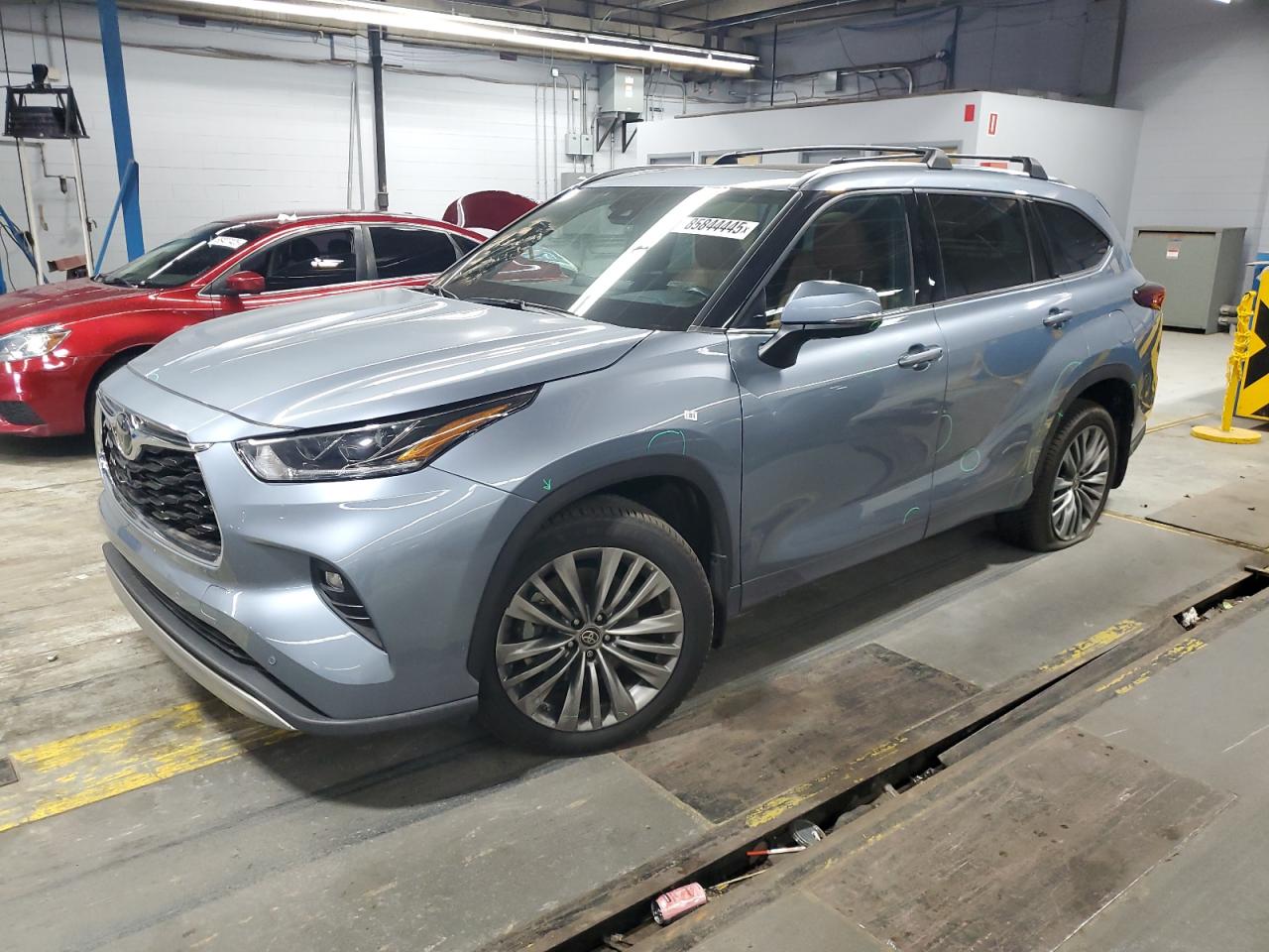 TOYOTA HIGHLANDER 2020